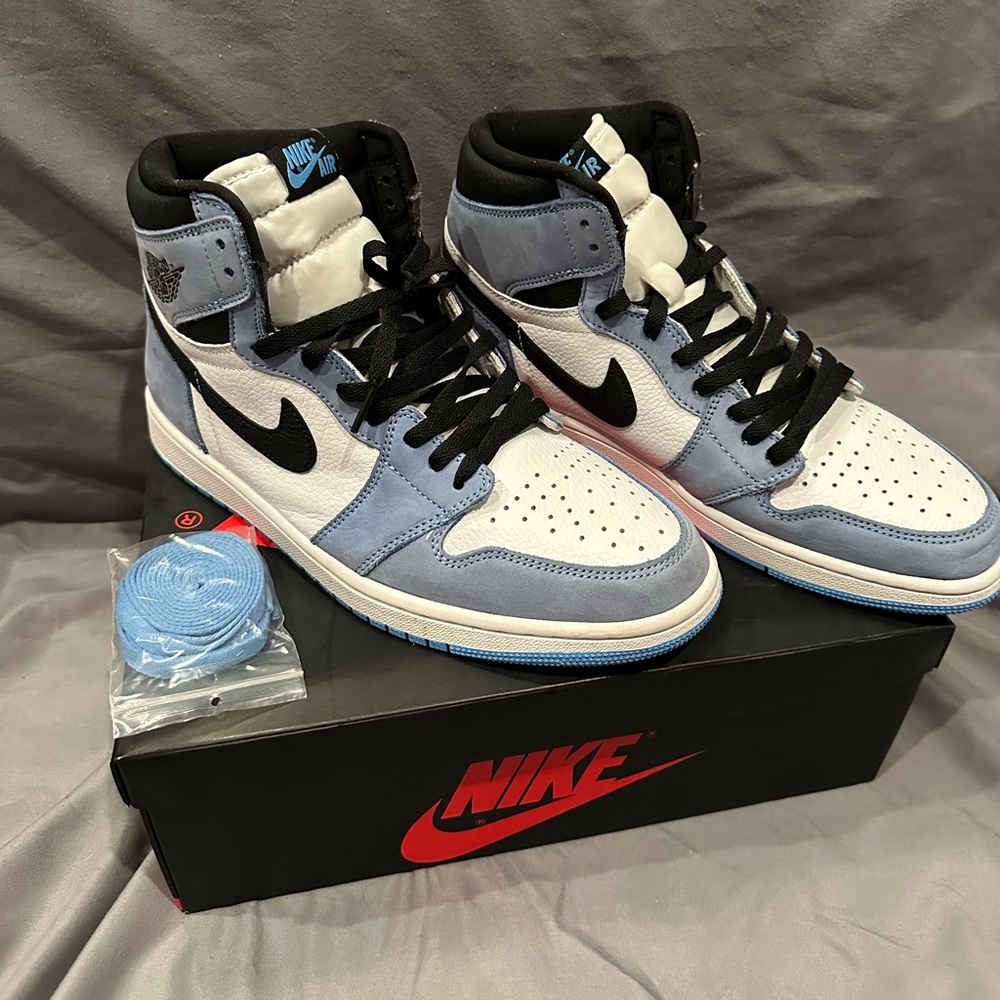 Jordan 1 university blue